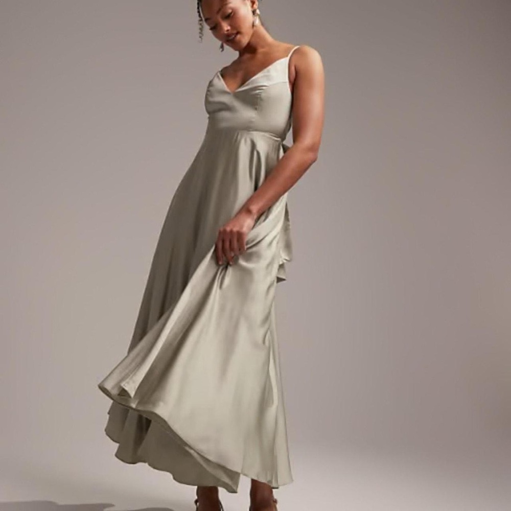 NWT ASOS DESIGN Satin Midi dress with tie back in sage green